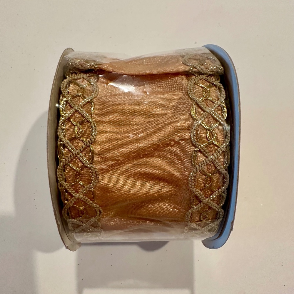 Robert Stanley Gold Wired Ribbon